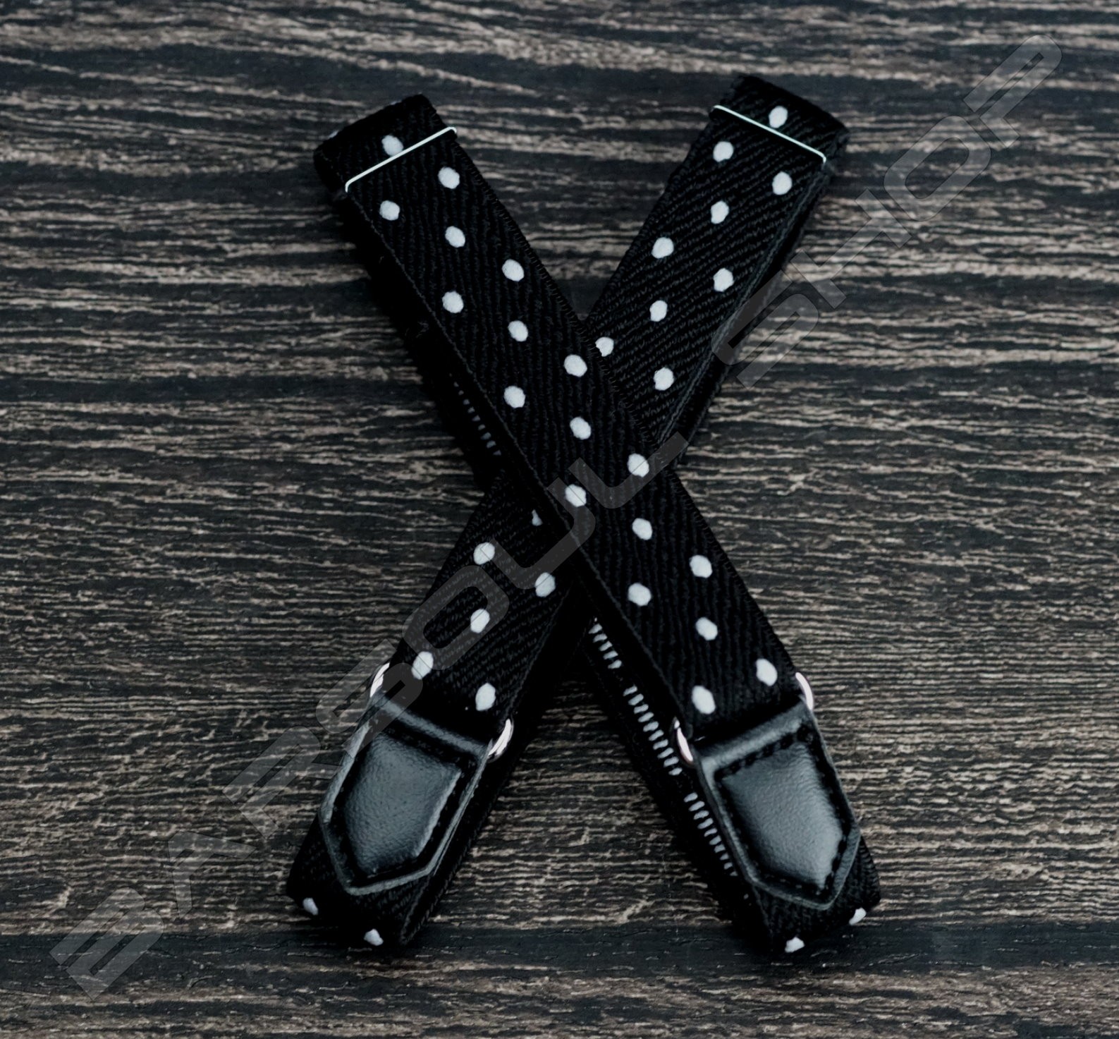 【日本直送】日式伸縮皮飾袖環(黑底白點) Sleeve garters(D21)
